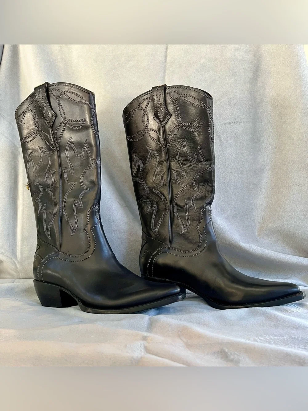 FRYE Black Shane Embroidered Tall Leather Boots size 7.5